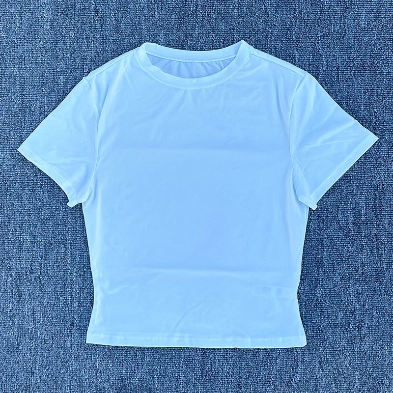 Lunarie Move Fit T-shirt: Elegance and Performance in Motion