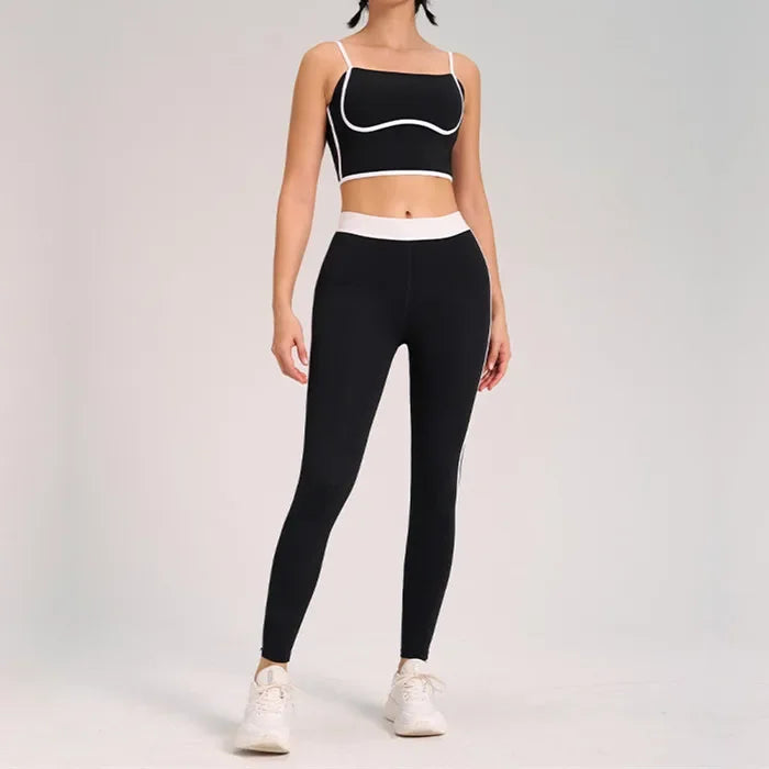 Lunarie Active Set: Elegance and Performance for Active Women