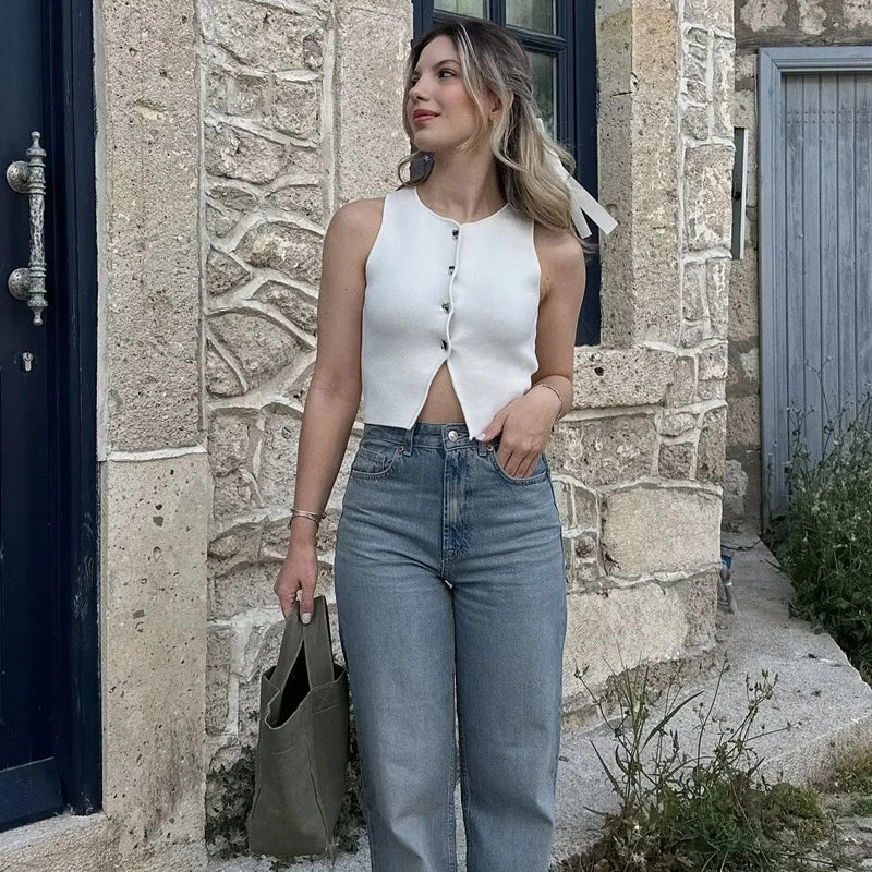 Lunarie Pure Knit Top: Refined Minimalism in White Knitwear