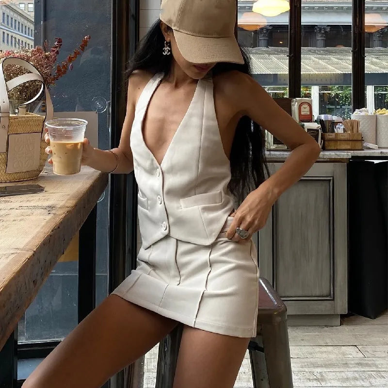 Lunarie Retro Vibes Set: Sophisticated Versatility for Every Occasion
