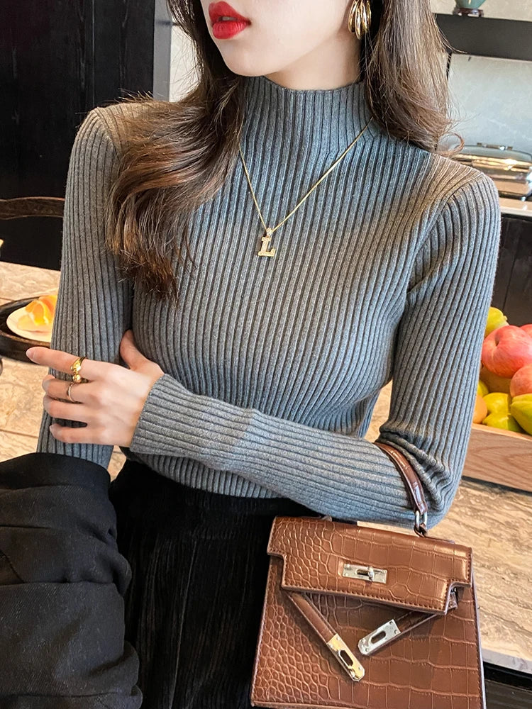 Lunarie Pure Knit Sweater: Minimalist Elegance and Premium Comfort