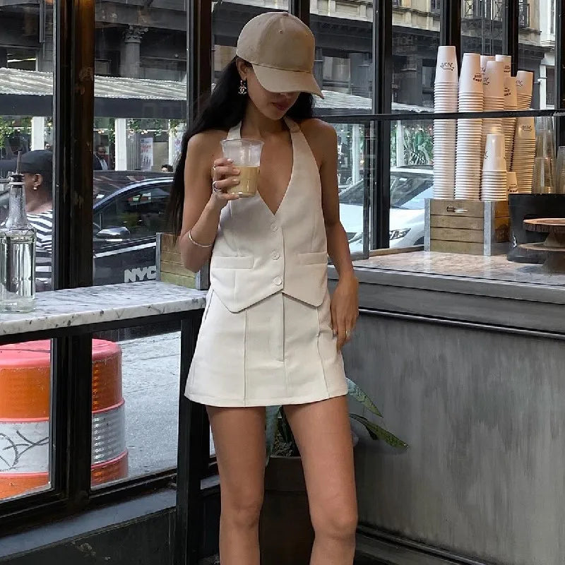 Lunarie Retro Vibes Set: Sophisticated Versatility for Every Occasion