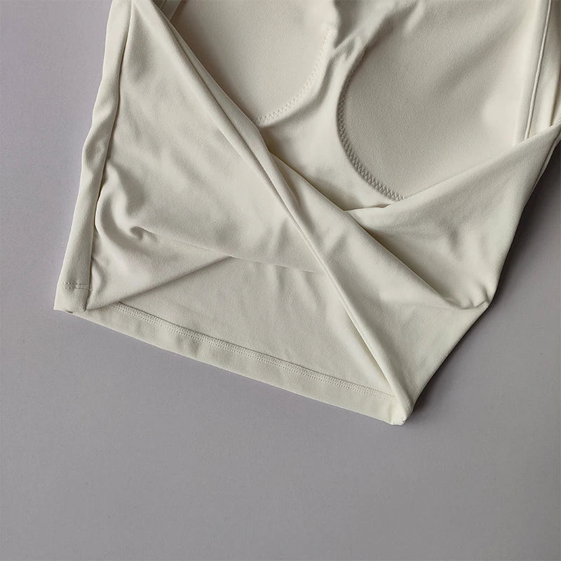 Lunarie SkinFit Top: Performance, Sensuality, and Technology for Your Routine
