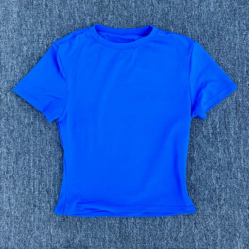Lunarie Move Fit T-shirt: Elegance and Performance in Motion