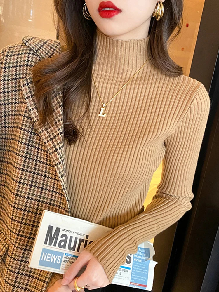 Lunarie Pure Knit Sweater: Minimalist Elegance and Premium Comfort
